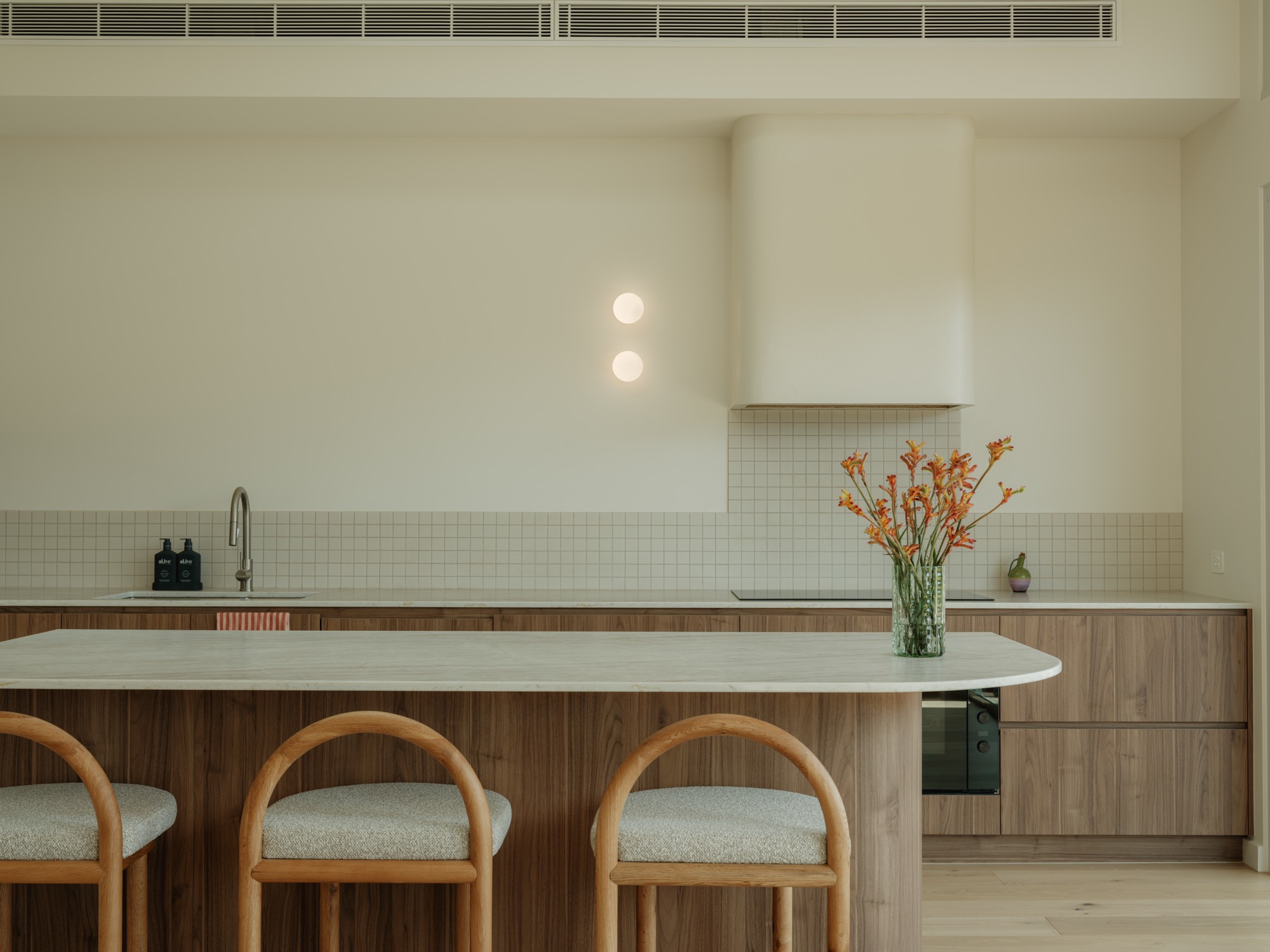 Shorebreak Way — kitchen, frontal view
